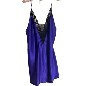 VTG 90s Wendy Ann Floral Lace Lingerie Sleep Gown Size Large Purple Sexy Deep V